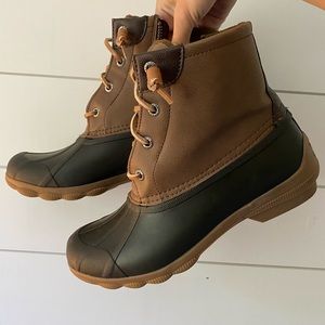 Size 8 Sperry Boots